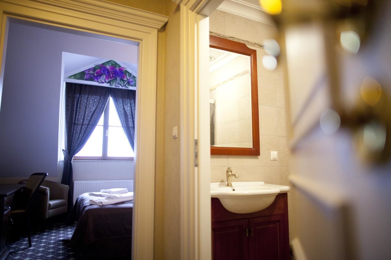 Отель Hotel Parasol Непорент